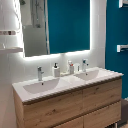 La Boissiere ホームステイ アヴリイエ